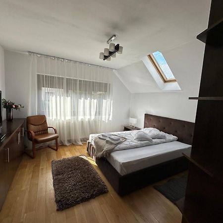 Jack Residence Буштени Экстерьер фото