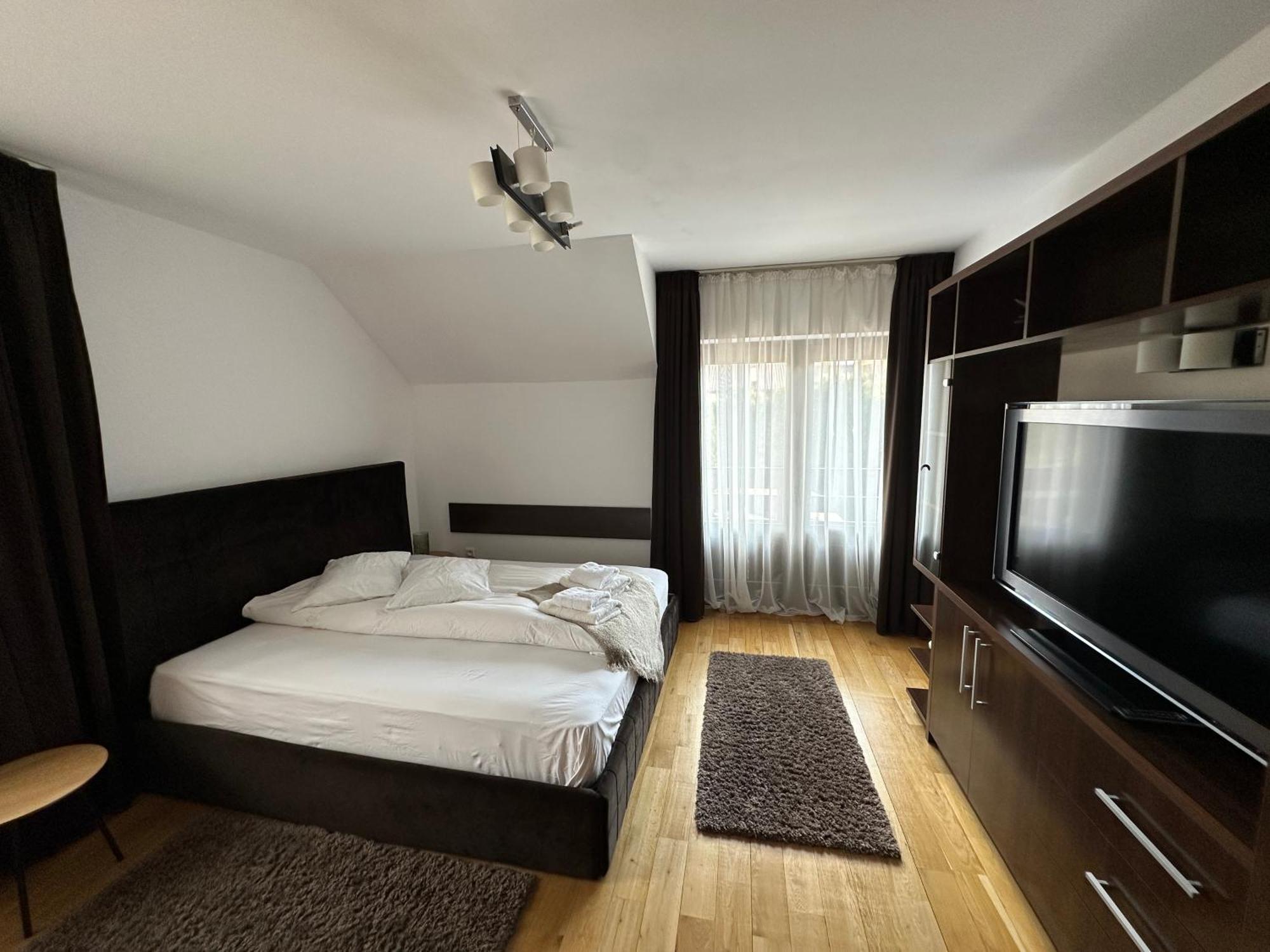 Jack Residence Буштени Экстерьер фото