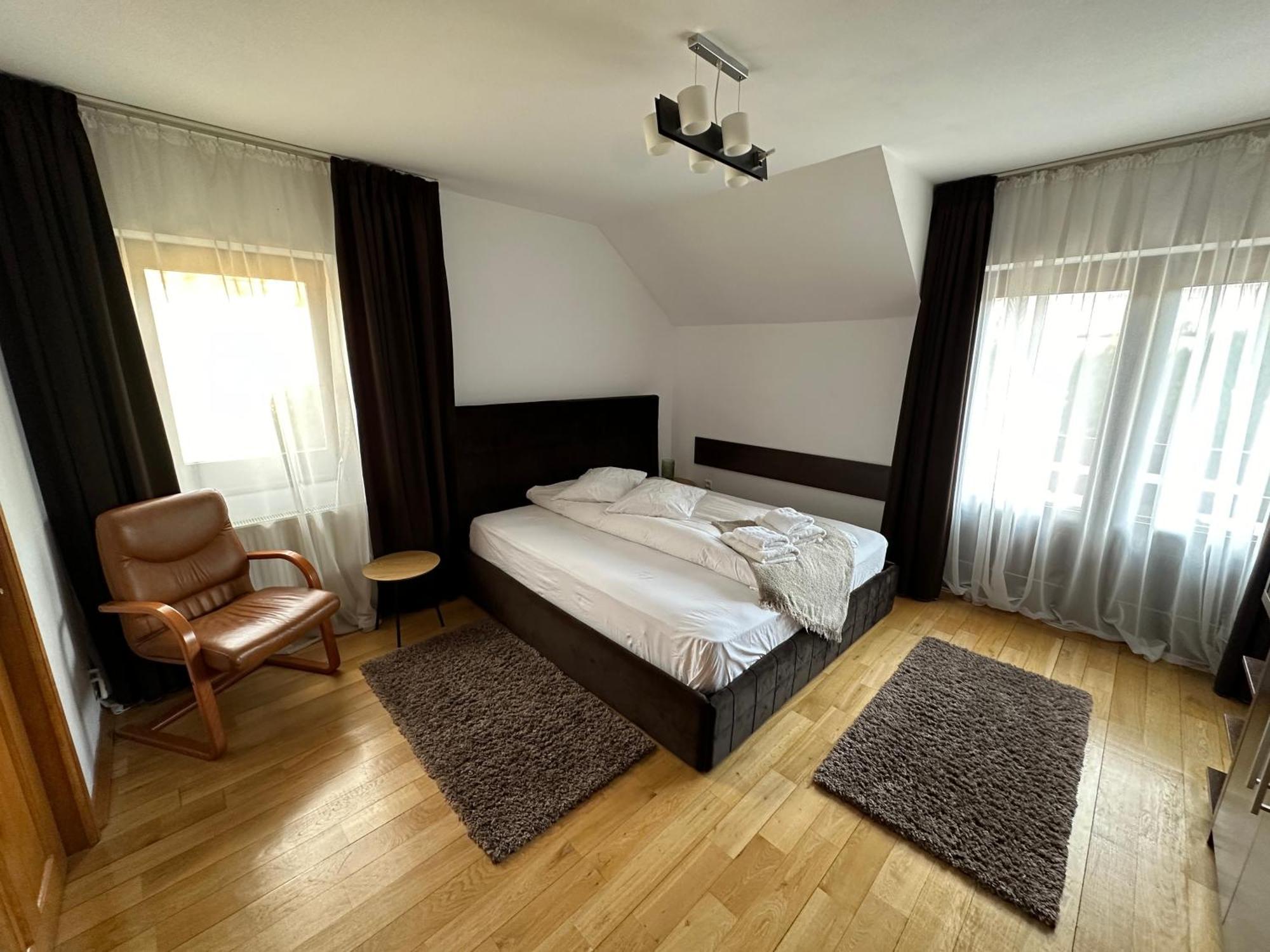 Jack Residence Буштени Экстерьер фото
